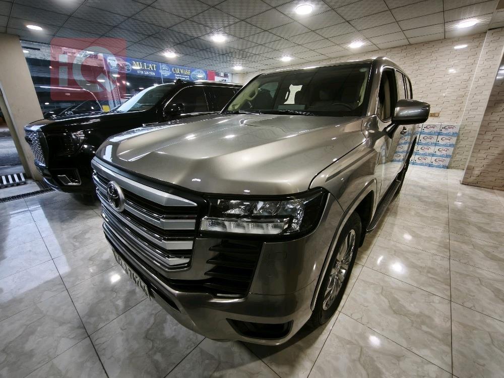 تويوتا لاندكروزر